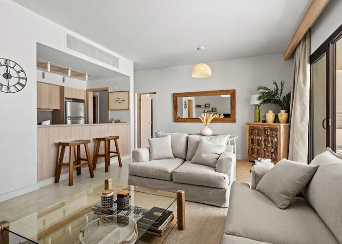 Sun Kissed At Fanadir Marina El Gouna - Nesty Hospitality Apartment